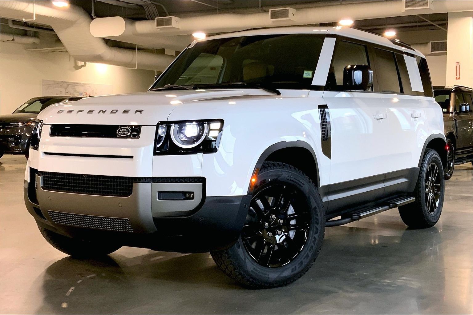 2026 Land Rover Defender 110 S P300's photo