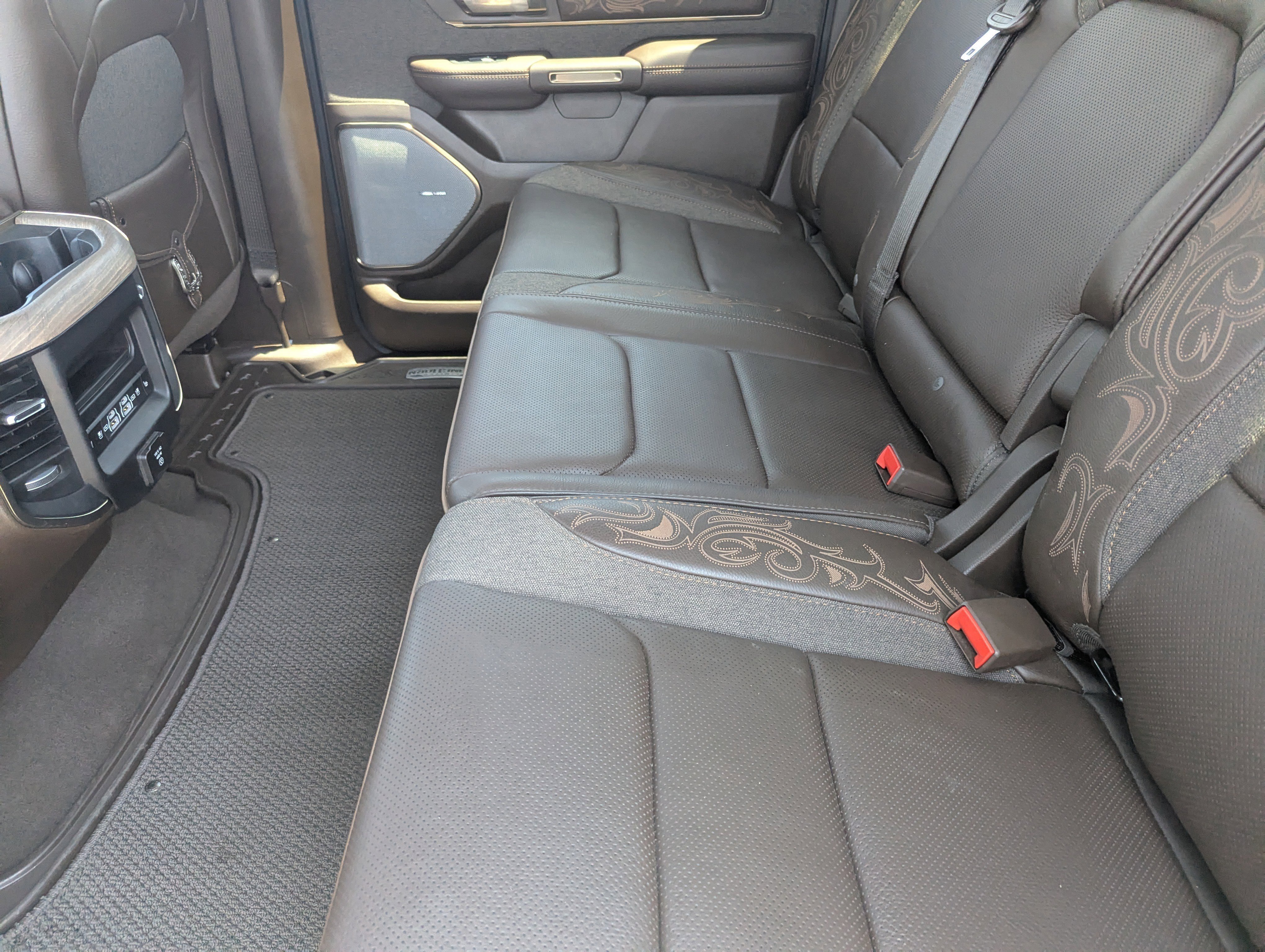 2025 RAM Ram 1500 Pickup Limited Longhorn - Photo 13