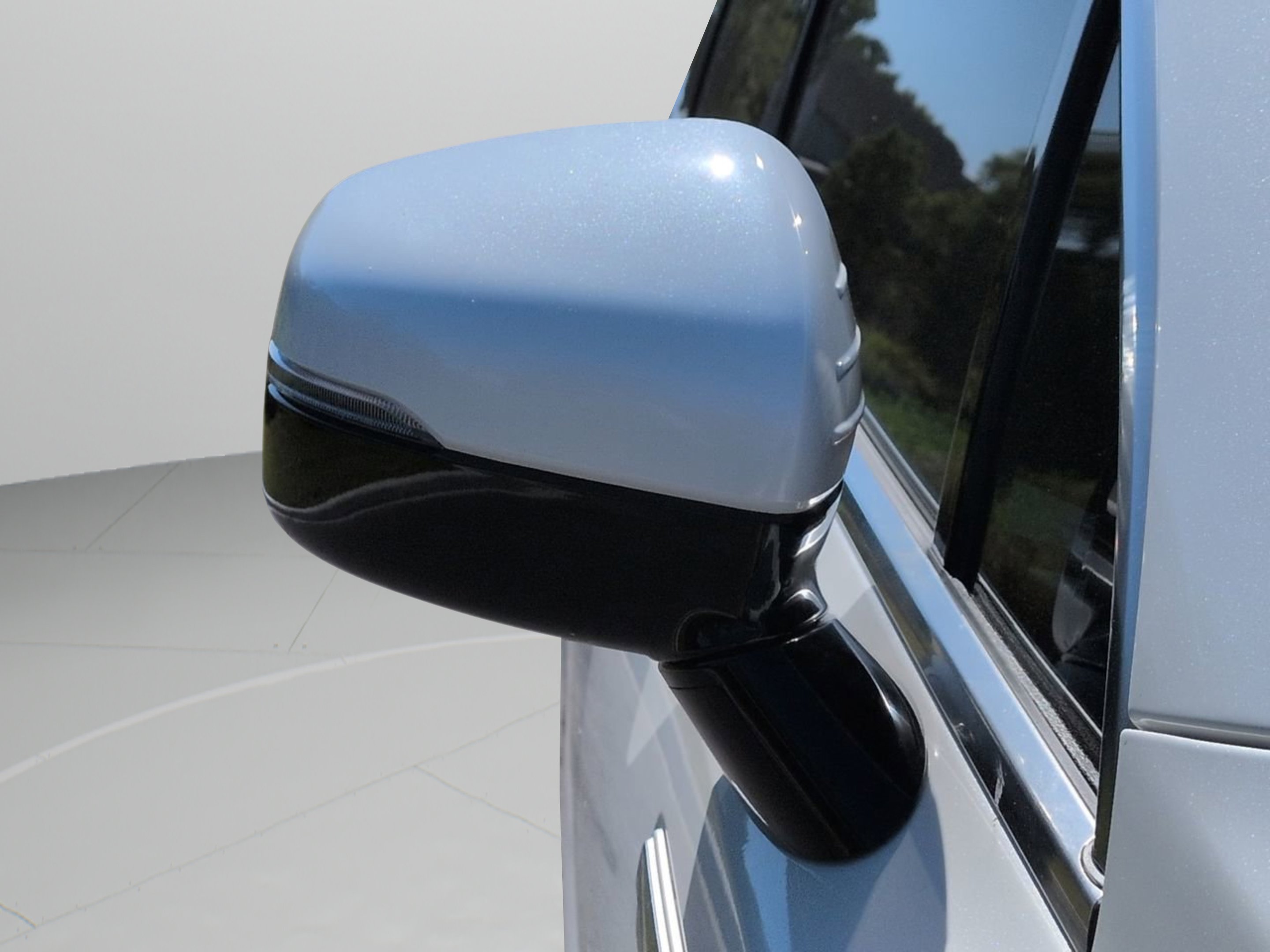New 2026 Snow White Pearl Kia EX image 33