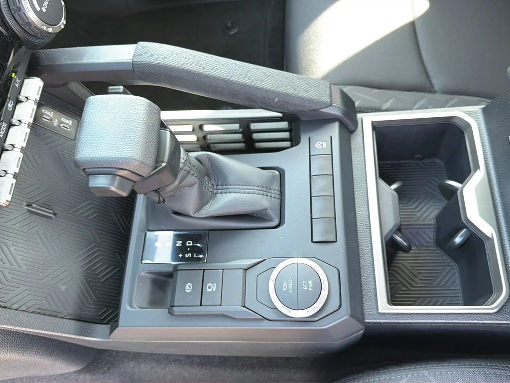 2026 Toyota Tacoma SR5 - Photo 19