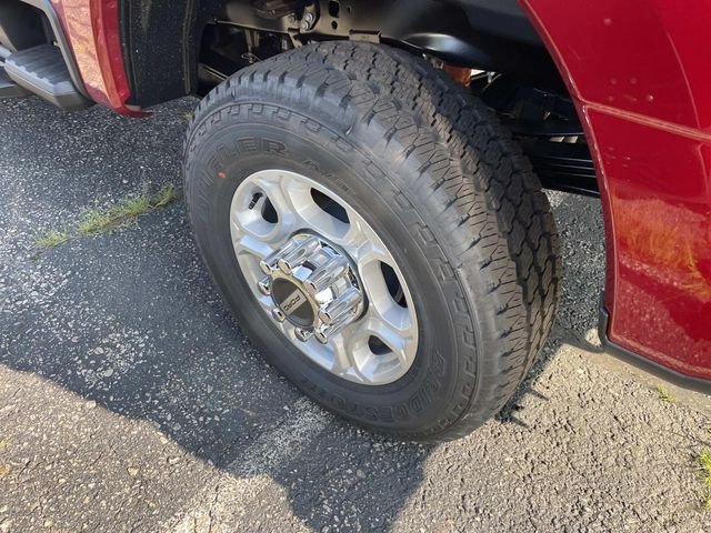New 2026 Ruby Red Metallic Tinted Clearcoat Ford F-350® XLT image 4