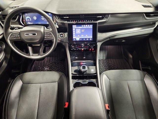Used 2023 White Jeep Altitude image 20