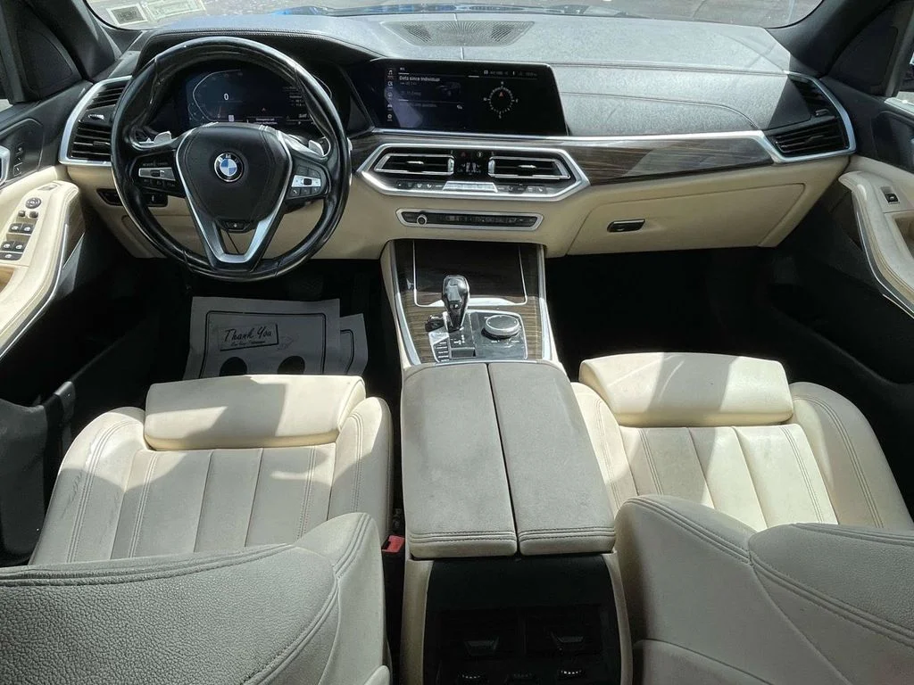 Certified Used 2019 Black BMW xDrive40i image 11