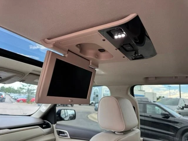 Used 2020 DARK SAPPHIRE BLUE METALLIC GMC Denali image 22