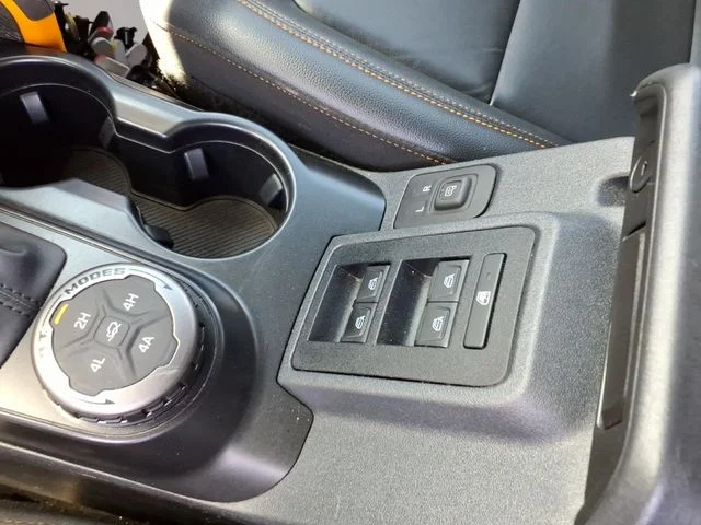 Used 2022 Gray Ford Badlands image 28