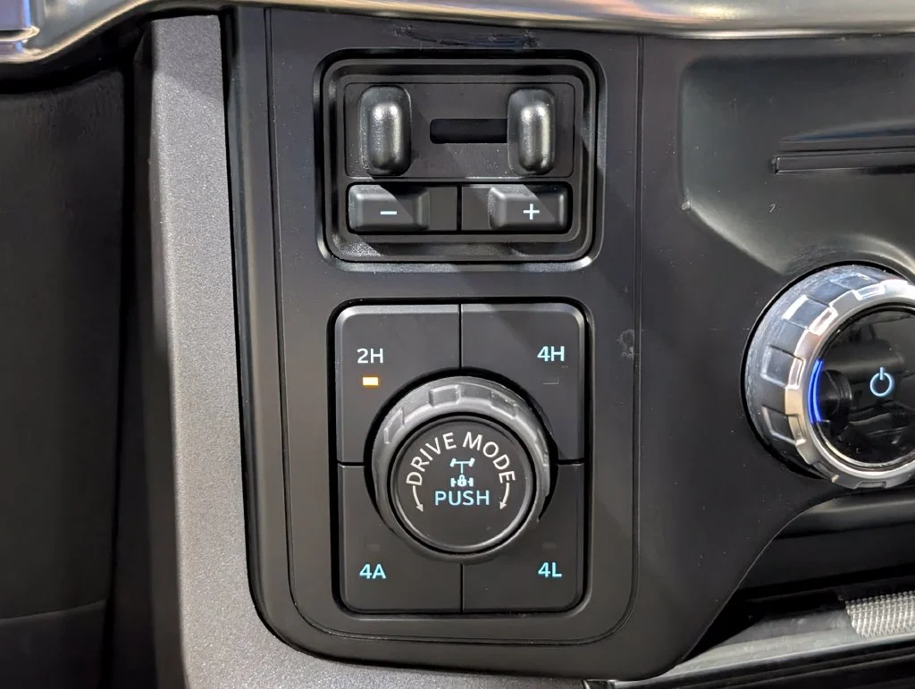 Certified Used 2023 Carbonized Gray Metallic Ford Lariat image 8