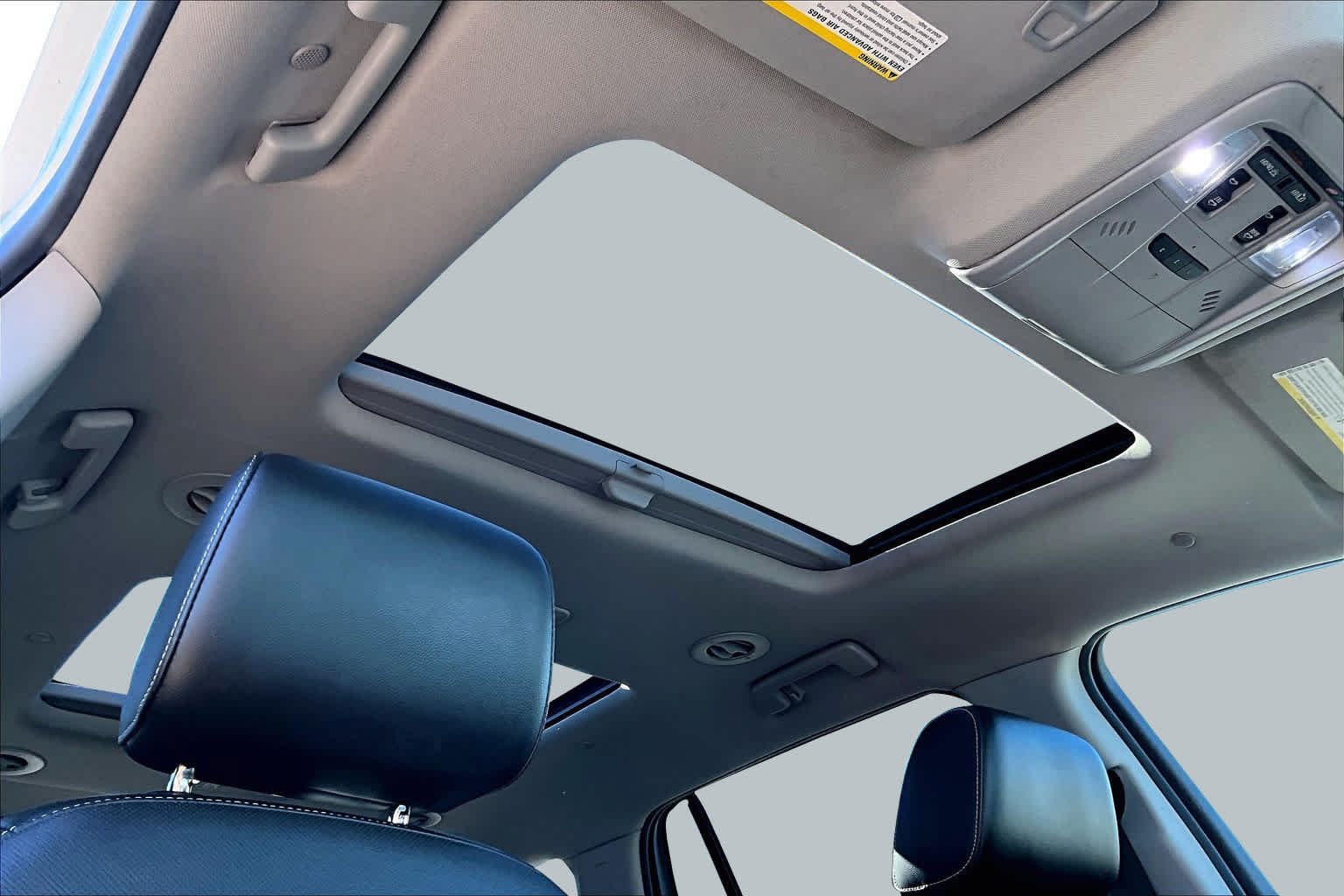 Used 2019 Quicksilver Metallic GMC SLT image 14