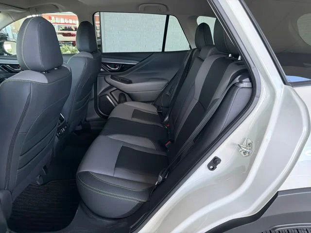 Used 2025 White Subaru Onyx Edition XT image 14