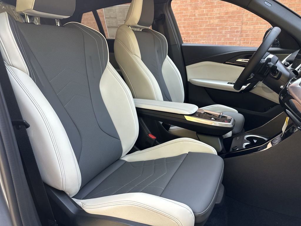 Used 2026 Gray BMW xDrive28i image 28