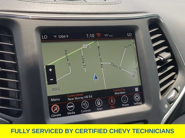 Used 2023 White Jeep Altitude image 32