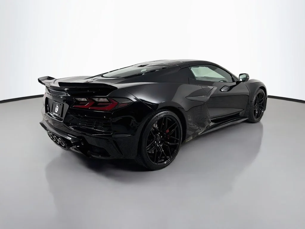 Used 2026 Black Chevrolet Z06 image 5