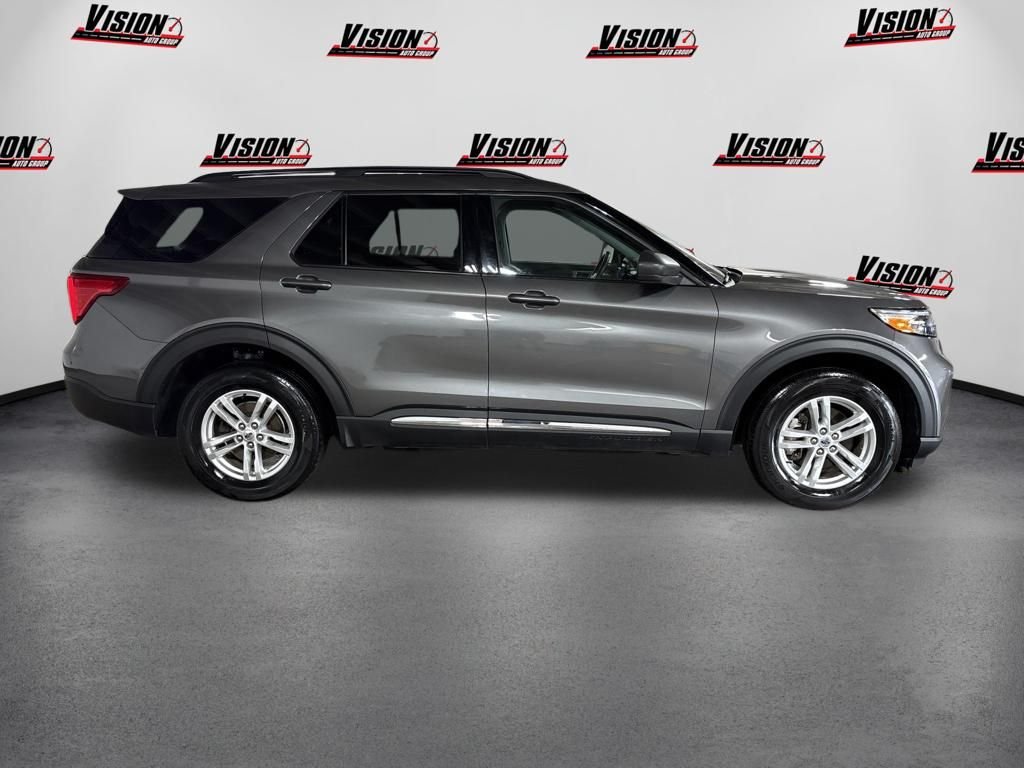 Used 2023 Gray Ford XLT image 4