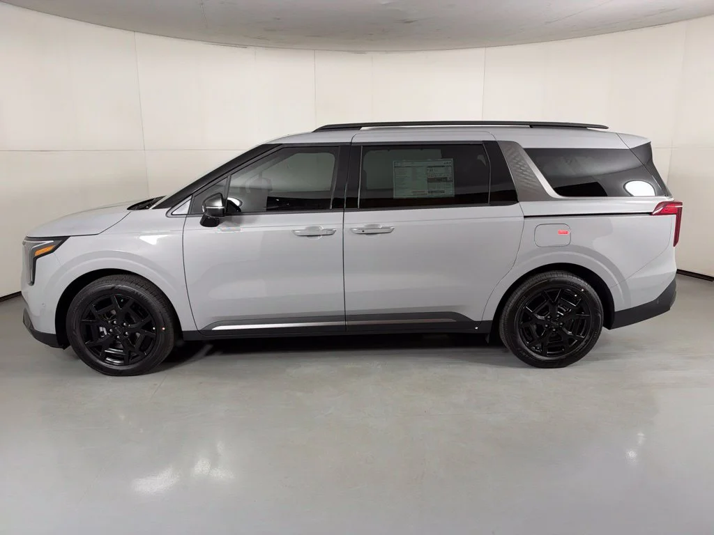 New 2027 Ceramic Silver Kia SX image 5