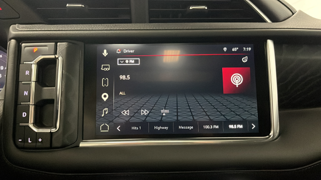 Used 2024 Sterling Metallic GMC Denali image 31