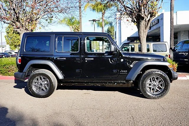 New 2026 Black Clear-Coat Exterior Paint Jeep Sport S image 7