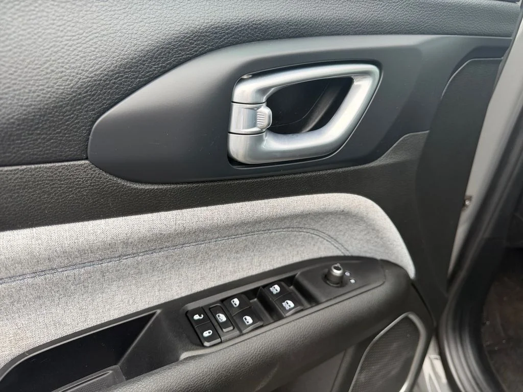 Certified Used 2023 Gray Jeep Latitude image 11