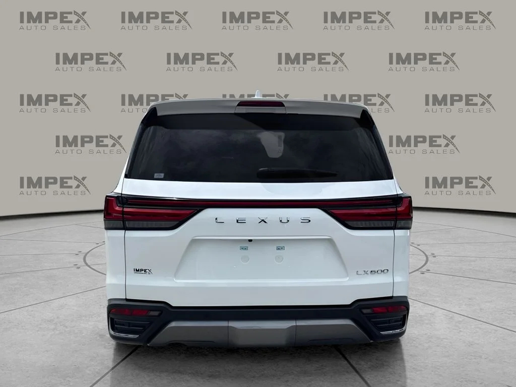 Used 2025 White Lexus 600 Luxury image 4