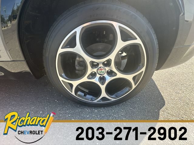 Used 2024 Gray Alfa Romeo Ti EAWD image 34