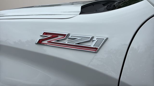 Used 2025 White Chevrolet LTZ image 37