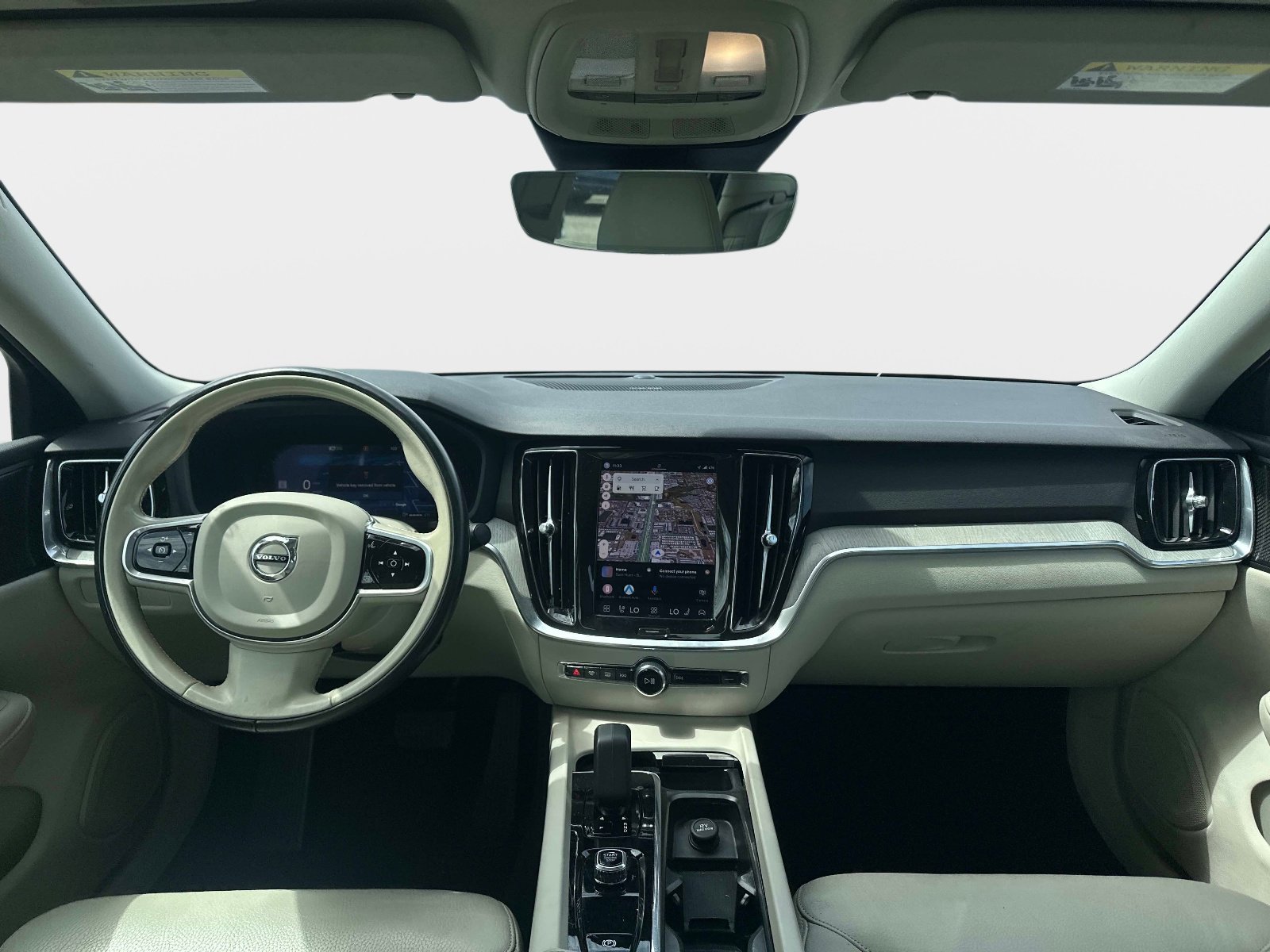 Used 2024 Vapour Gray Metallic Volvo Plus Dark Theme image 9