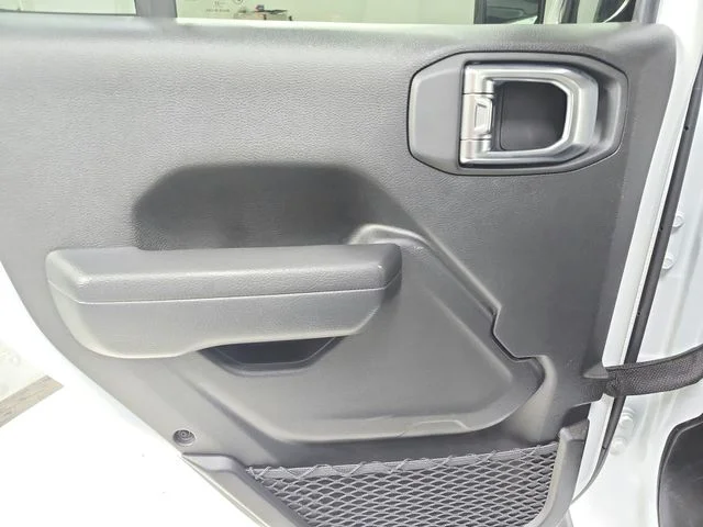 Used 2025 White Jeep Rubicon image 35