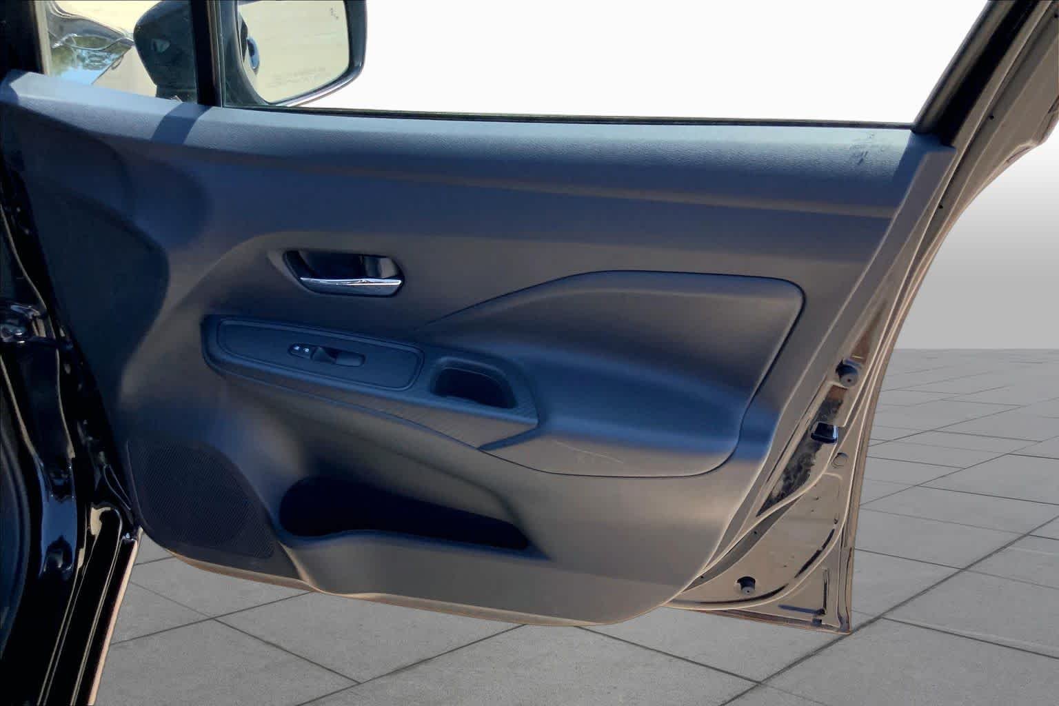 Used 2025 Super Black Nissan SV image 23