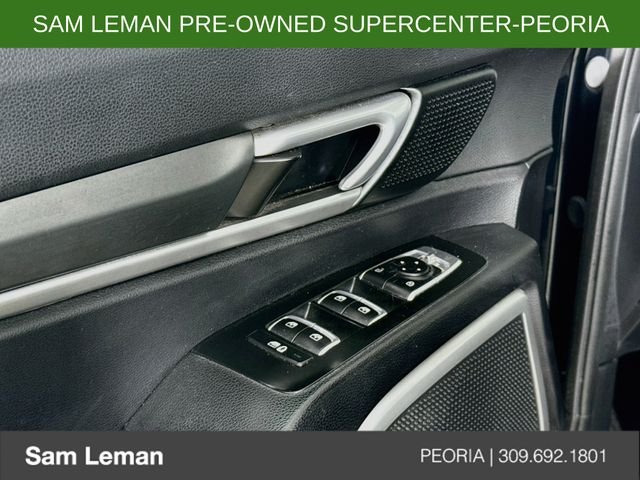 Used 2021 Black Kia LX image 17