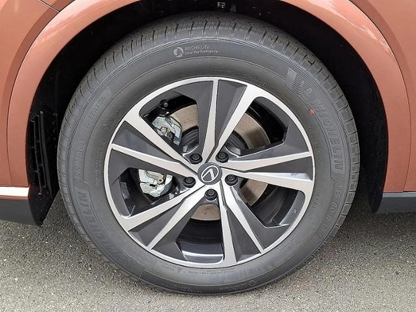 New 2026 Copper Crest Lexus Premium image 9
