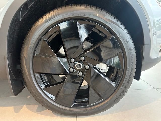 New 2026 Gray Volvo B5 Ultra Black Edition image 18
