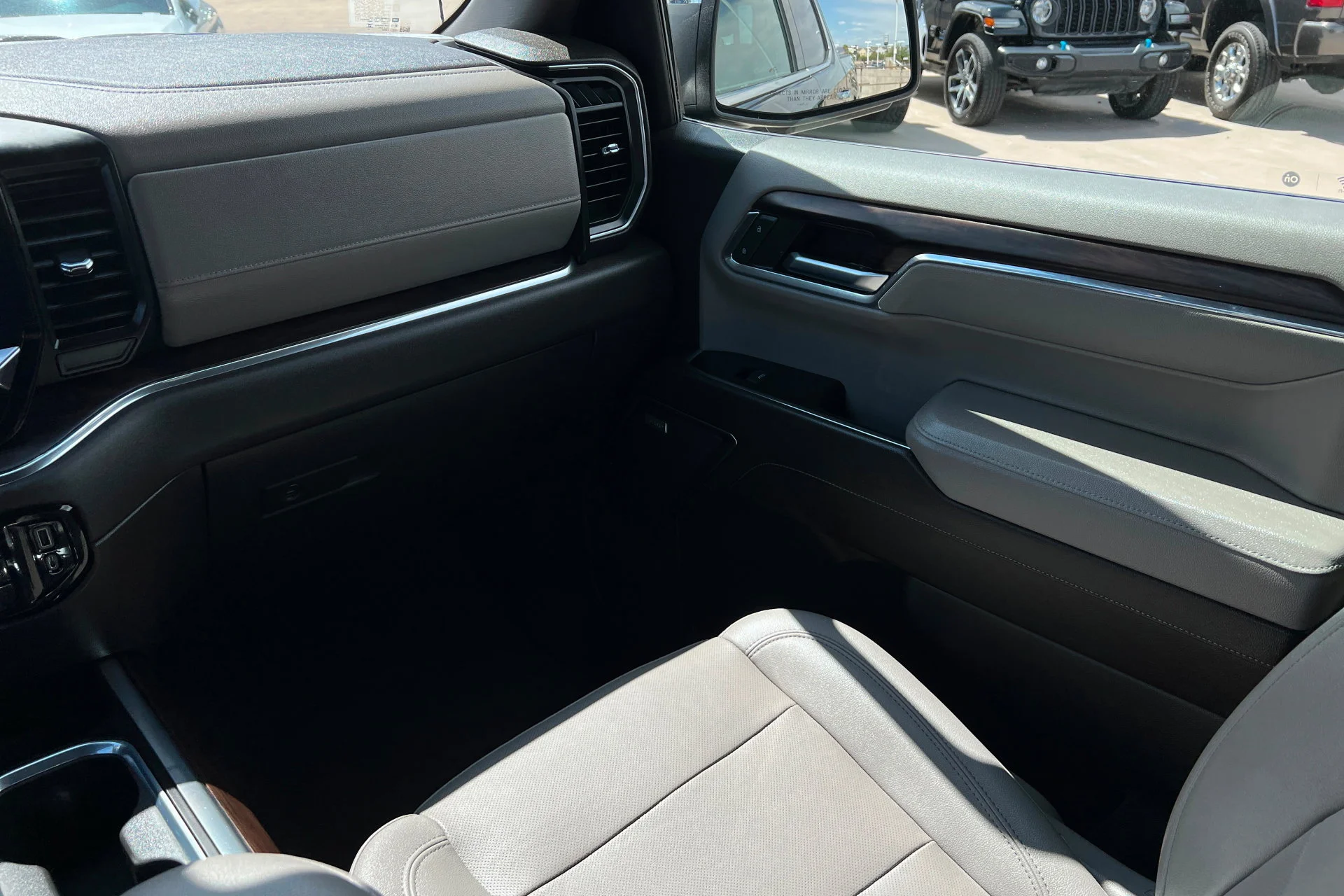Used 2023 Titanium Rush Metallic GMC SLT image 10