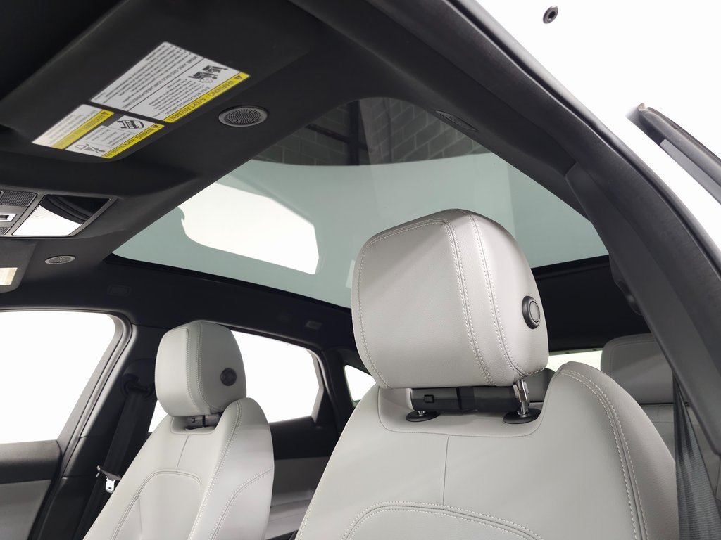 2024 JAGUAR E-PACE - Image 15