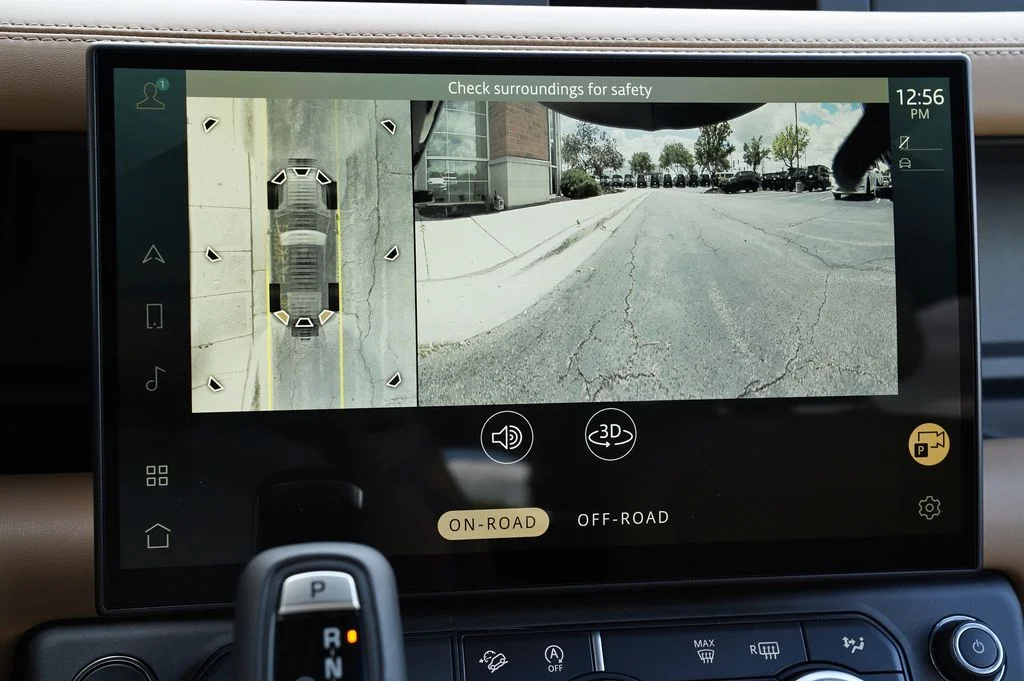 New 2026 Fuji White Land Rover X-Dynamic SE image 26