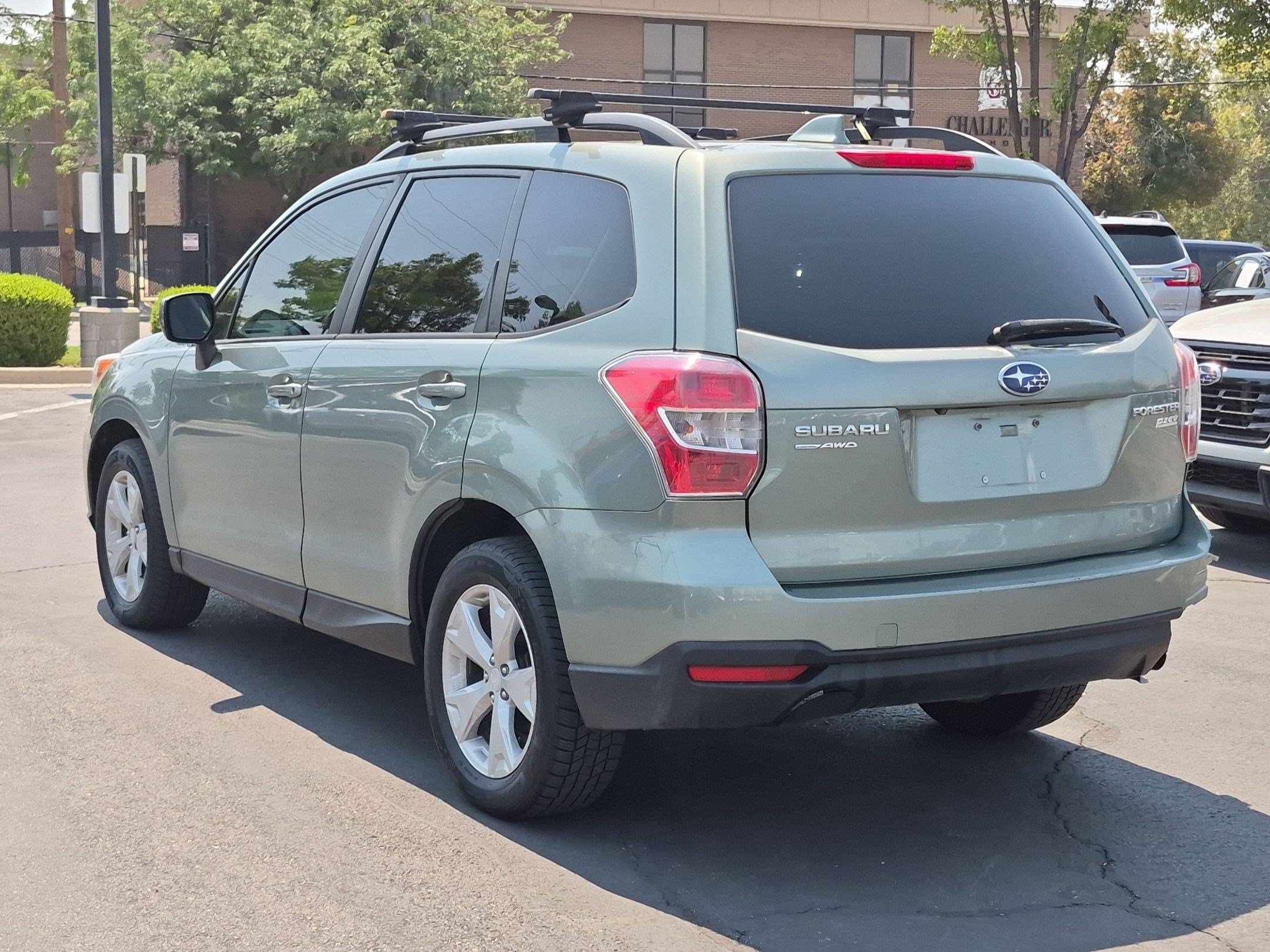 Used 2016 Jasmine Green Metallic Subaru 2.5i Premium image 5