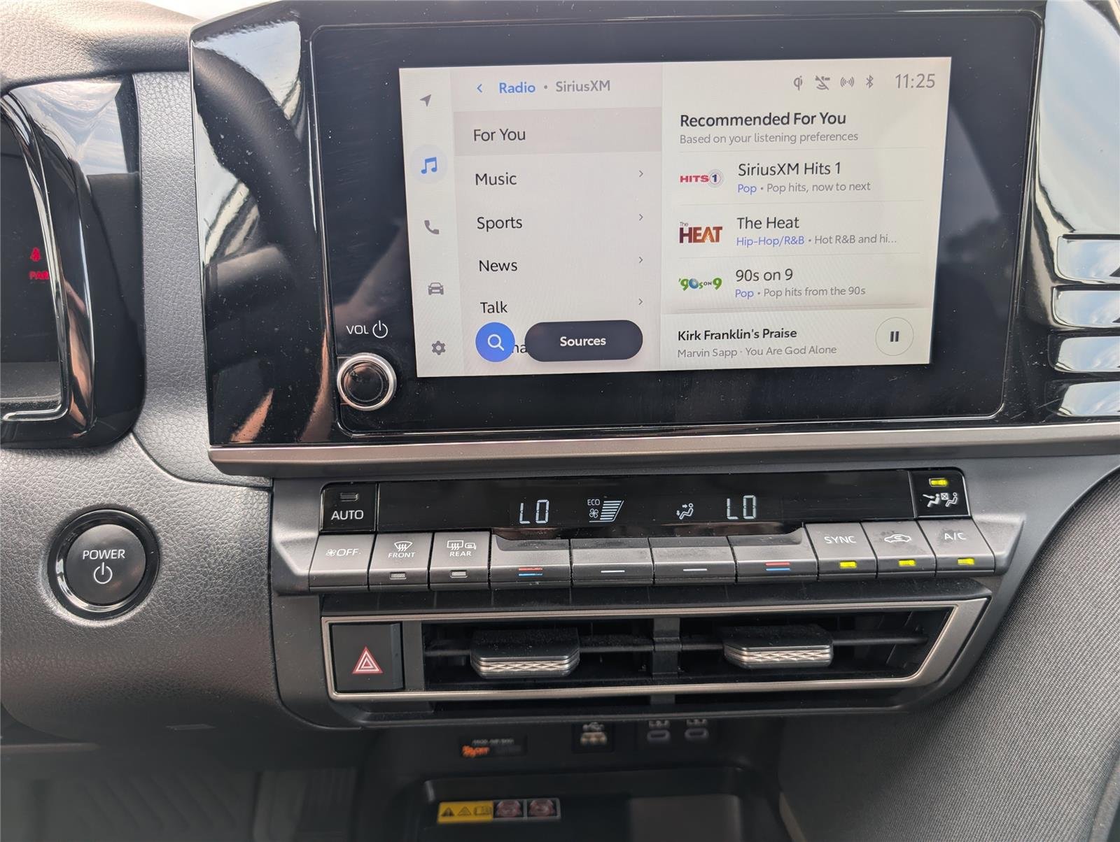 Used 2025 Ice Cap Toyota LE image 14