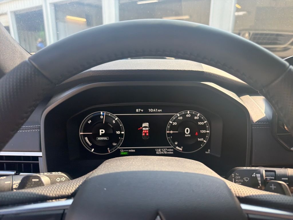 Used 2025 Red Mitsubishi SEL Black Edition image 18