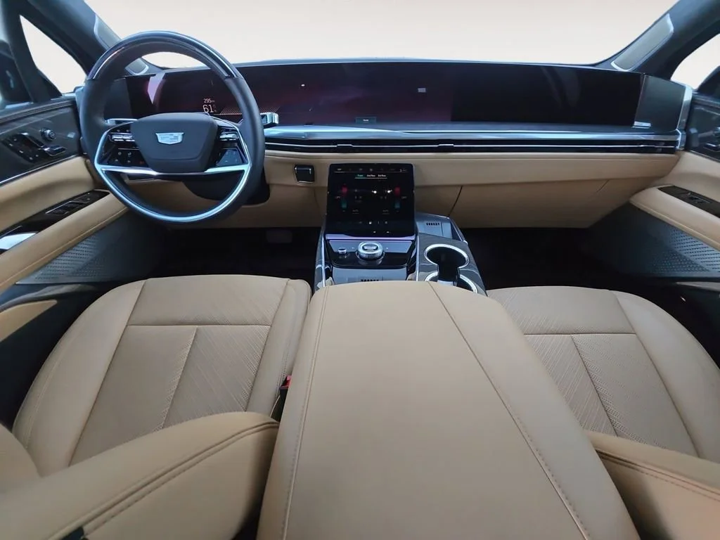 Used 2025 Summit White Cadillac Sport 2 image 10