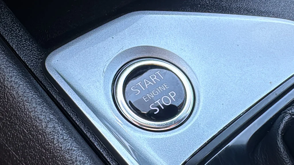 Used 2025 Red Nissan SV image 28