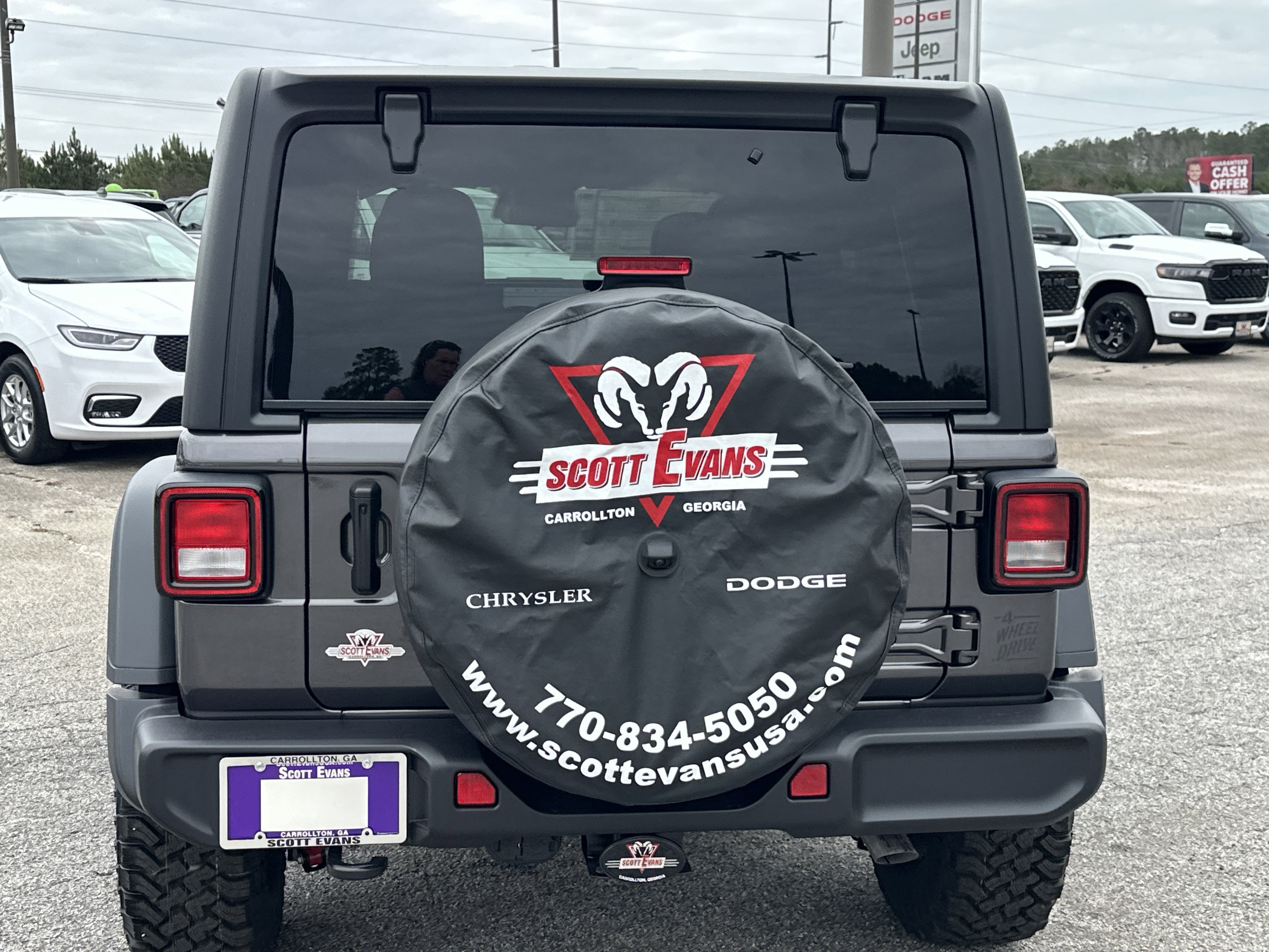 New 2026 Granite Crystal Metallic Clear-Coat Exterior Paint Jeep Willys image 7