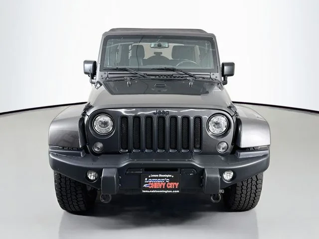Used 2017 Gray Jeep Unlimited Sahara image 2