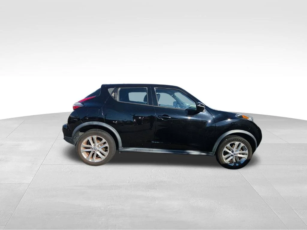 Used 2017 Black Nissan S image 5