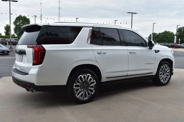 Used 2023 White GMC Denali Ultimate image 5