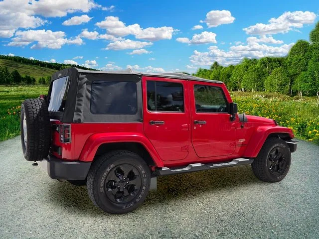 Used 2015 Red Jeep Unlimited Sahara image 6