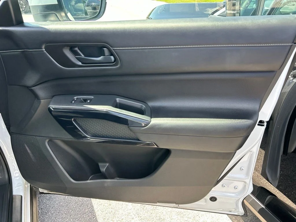 Certified Used 2025 White Nissan SV image 43