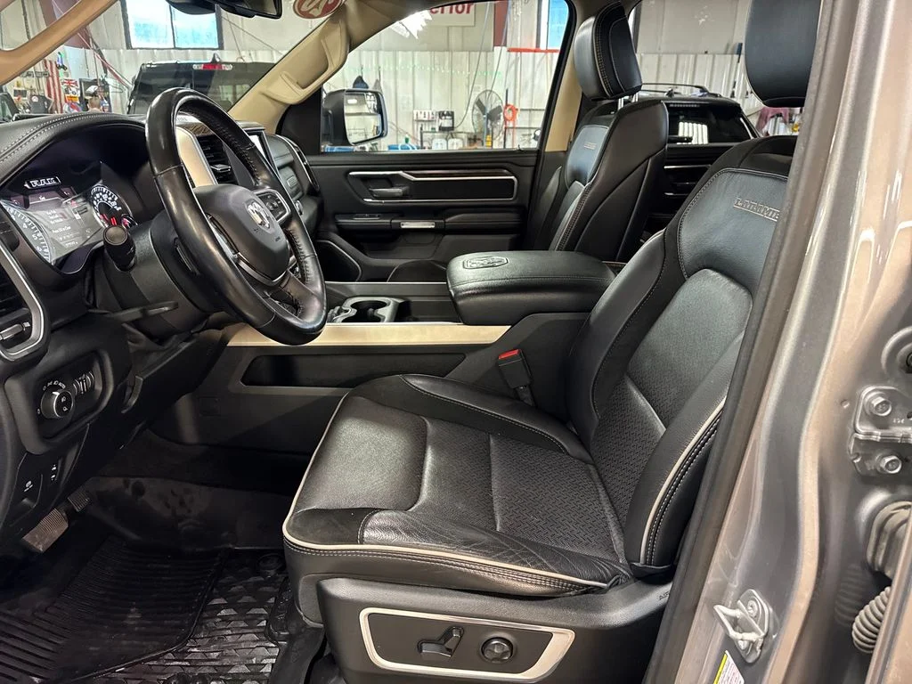 Used 2020 Silver Ram Laramie image 14