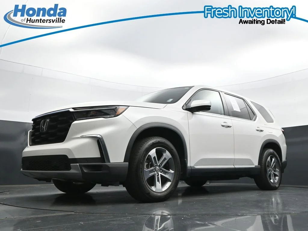 Used 2025 Platinum White Pearl Honda EX-L image 30