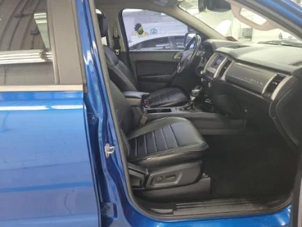 Used 2020 Lightning Blue Metallic Ford XLT image 8