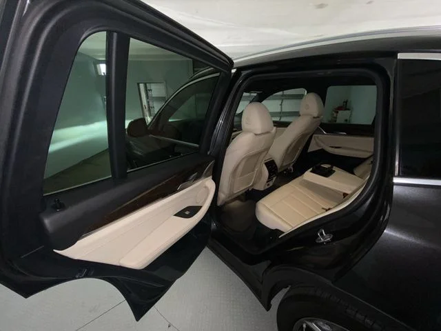 Used 2021 Gray BMW sDrive30i image 23