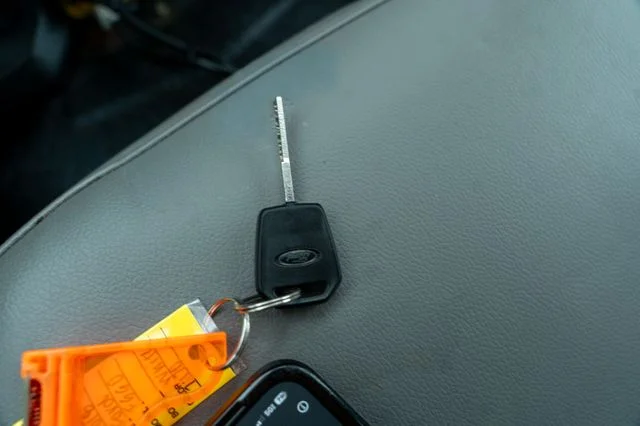 Used 2018 White Ford XL image 28