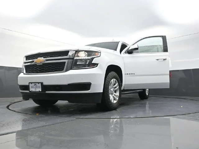 Used 2017 White Chevrolet LS image 30