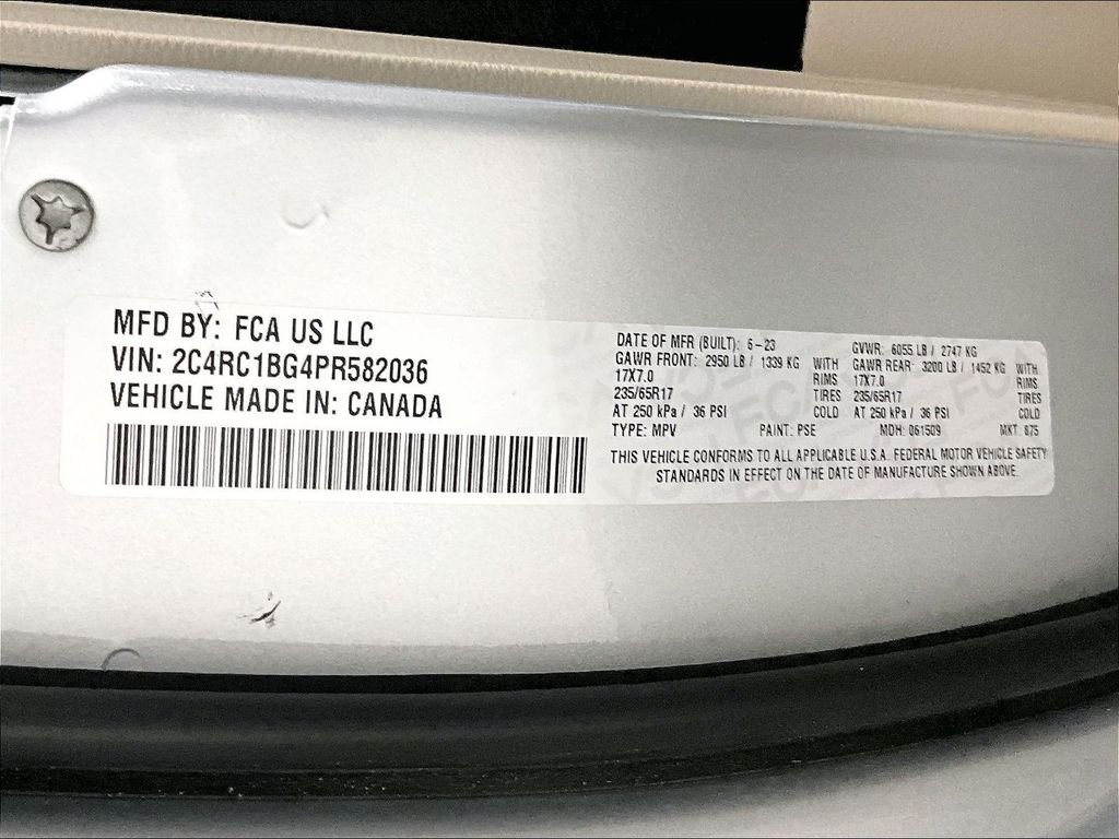 Used 2023 Silver Chrysler Touring L image 35